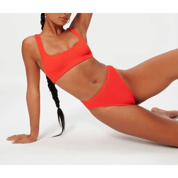 Good American Women’s Textured Always Fits Scoop Bikini Top Hot Coral - Picture 2 of 10